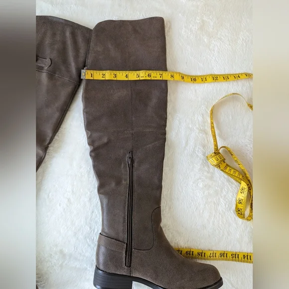 American Rag Brown Over the Knee Boots with Classic Equestrian Design - Picture 3 of 5